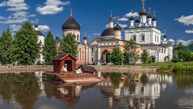 Самые красивые монастыри недалеко от Москвы Свято-Введенский островной монастырь во Владимирской области, 100 км…