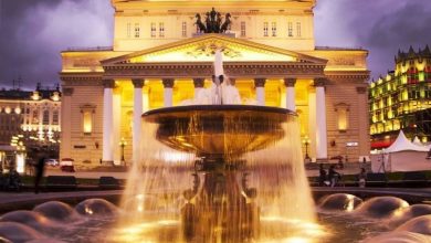 Самые красивые фонтаны Москвы с вечерней подсветкой 1. Светомузыкальный фонтан в Царицыно 2. Фонтан…