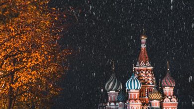 Осенний дождь на Красной площади. Фото: bankovskaya