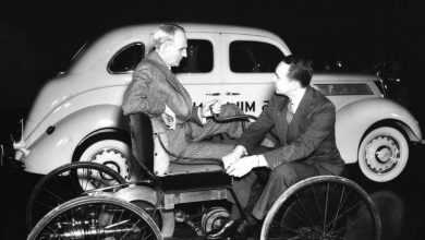 Генри Форд вместе со своим сыном Эдселом Фордом Первый в мире автомобиль созданный Фордом,…